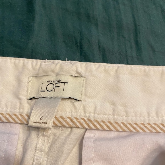 Womens shorts - Picture 2 of 6